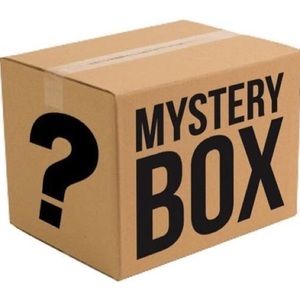 12 PIECE MYSTERY BEAUTY BOX + 4 SAMPLES!